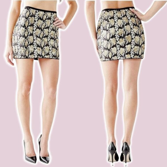 GUESS Sequined Mid Rise Mini Skirt Sz Medium Gold Black - Picture 1 of 7